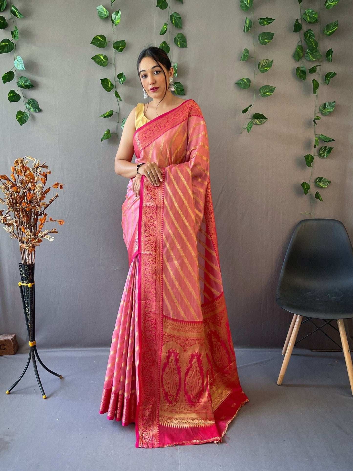 Organza Leheriya Contrast Woven Saree Rosy Pink Saris & Lehengas