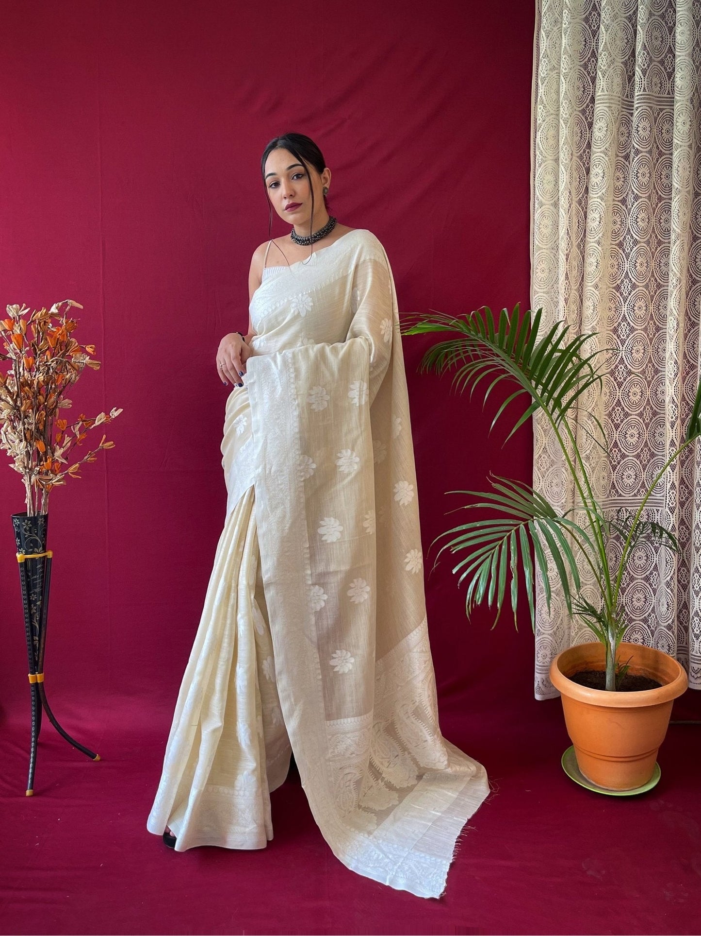 Pure Linen Lucknowi Woven Saree Satyr Brown Saris & Lehengas